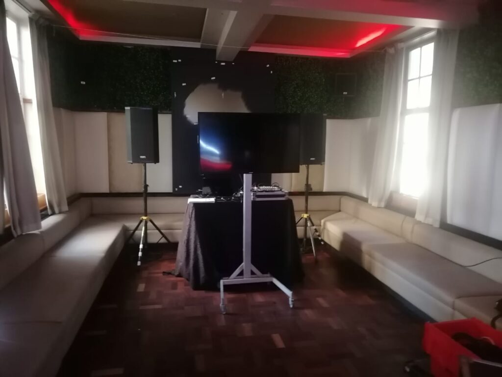 planning a karaoke party