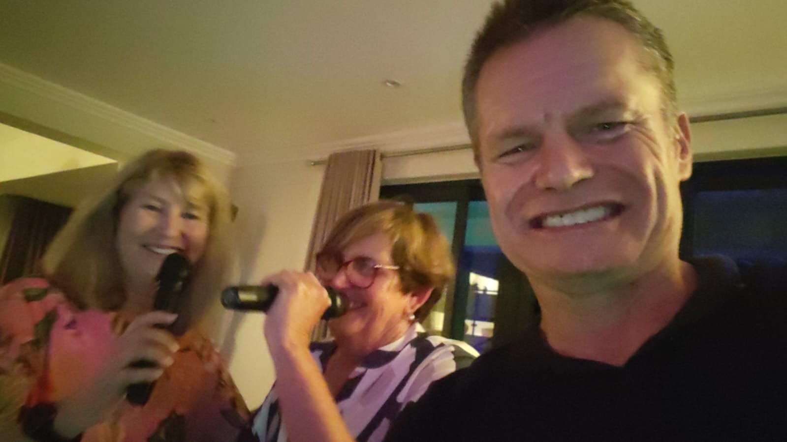 karaoke operator for events
